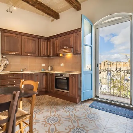 Nyaraló Mediterranea Waterfront House - By Valletta Ferry & Free Parking Cospicua