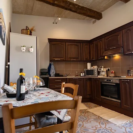 Mediterranea Waterfront House - By Valletta Ferry & Free Parking Cospicua