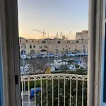 Mediterranea Waterfront House - By Valletta Ferry & Free Parking