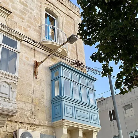 Mediterranea Waterfront House - By Valletta Ferry & Free Parking Holiday home