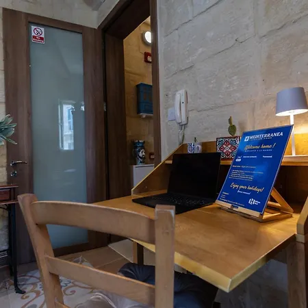 Mediterranea Waterfront House - By Valletta Ferry & Free Parking Дом отдыха *
