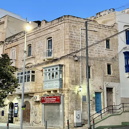 Дом отдыха Mediterranea Waterfront House - By Valletta Ferry & Free Parking *