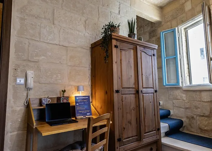 Mediterranea Waterfront House - By Valletta Ferry & Free Parking *