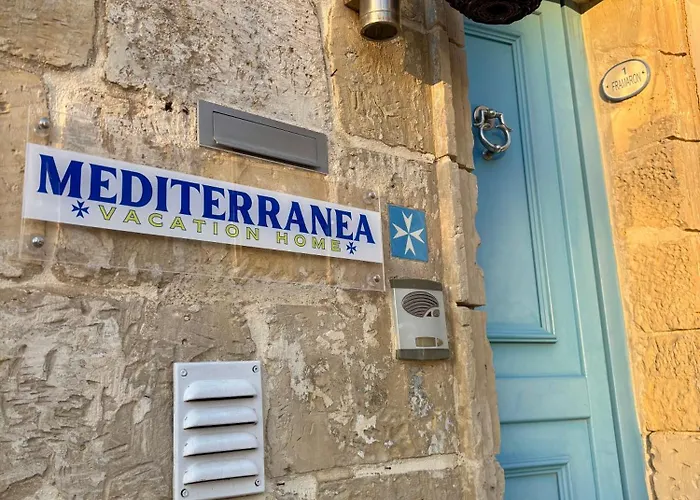 Mediterranea Waterfront House - By Valletta Ferry & Free Parking Дом отдыха Cospicua